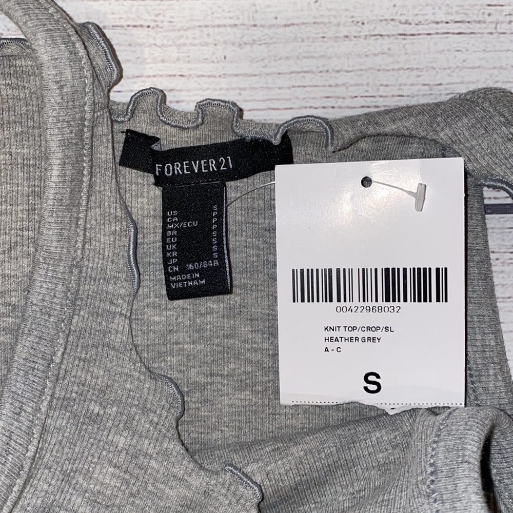 FOREVER 21 - CROP TANK TOP - Picture 3 of 3